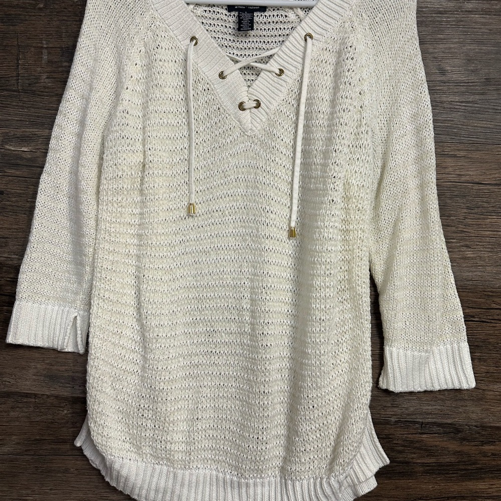 Spring & Mercer Cozy Cream V-Neck Sweater with Textured Knit